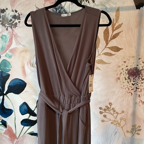 Alba Junpsuit - Picture 2 of 9